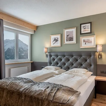 Apartmenthaus Enzian Hochsoelden