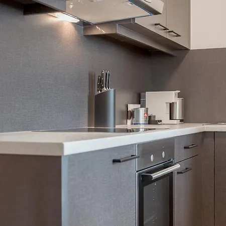 Апартаменты Apartmenthaus Enzian Hochsoelden